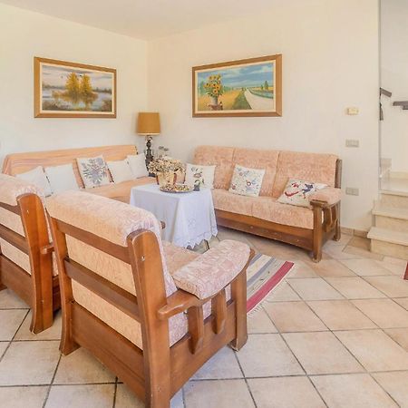 Awesome Home In Ariano Nel Polesine With Kitchen San Basilio Bagian luar foto